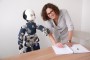 آیا توانایی صحبت کردن ربات ها، میتواند به میزان اعتماد ما به آنها بیفزاید؟