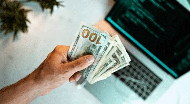 راهکارهای کسب درآمد با زبان های برنامه نویسی در سال 2025